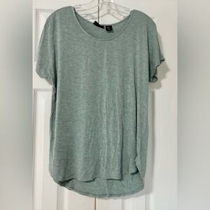 shirt Adrienne Vittadini top woman size medium